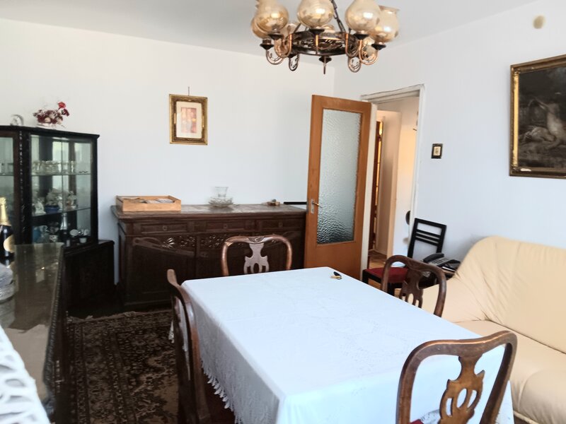 Piata Progresul, Sectia 16 politie,