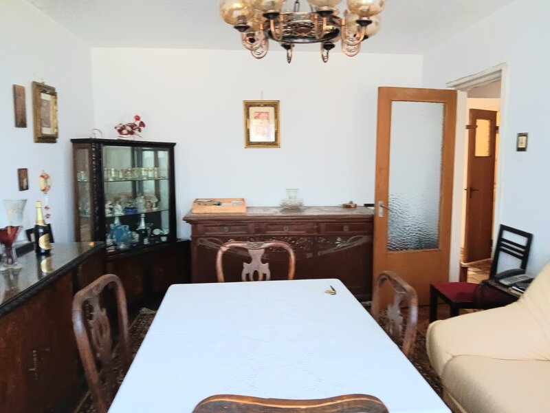 Piata Progresul, Sectia 16 politie,